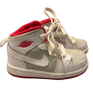 Nike Air Jordan 1 Mid "Hare", Sz 6